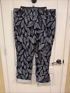 Kim Rogers Navy and White Leaf Print Cropped Jeans